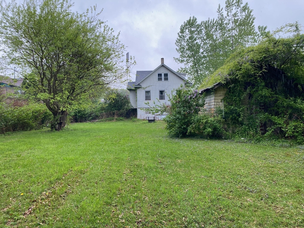 759 Fall River Ave