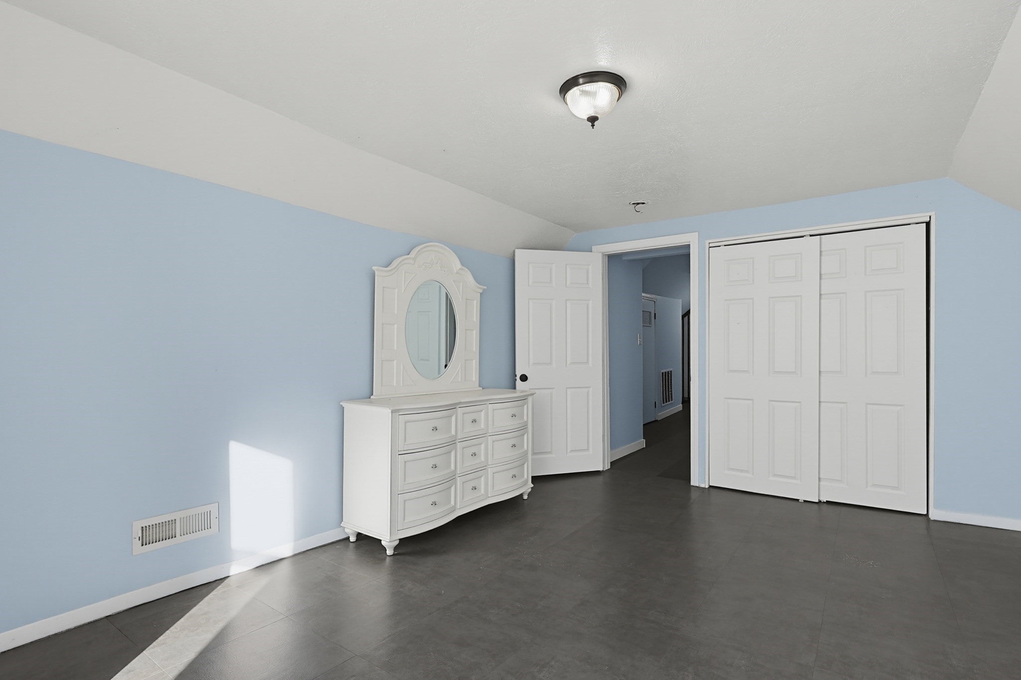 161 Smith St, Lowell, MA, 161 Smith St, Lowell, MA Photo #40