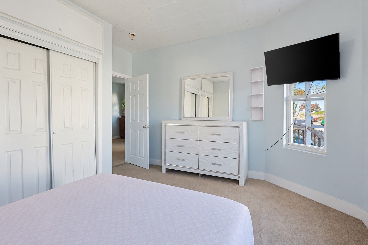 161 Smith St, Lowell, MA, 161 Smith St, Lowell, MA Photo #10