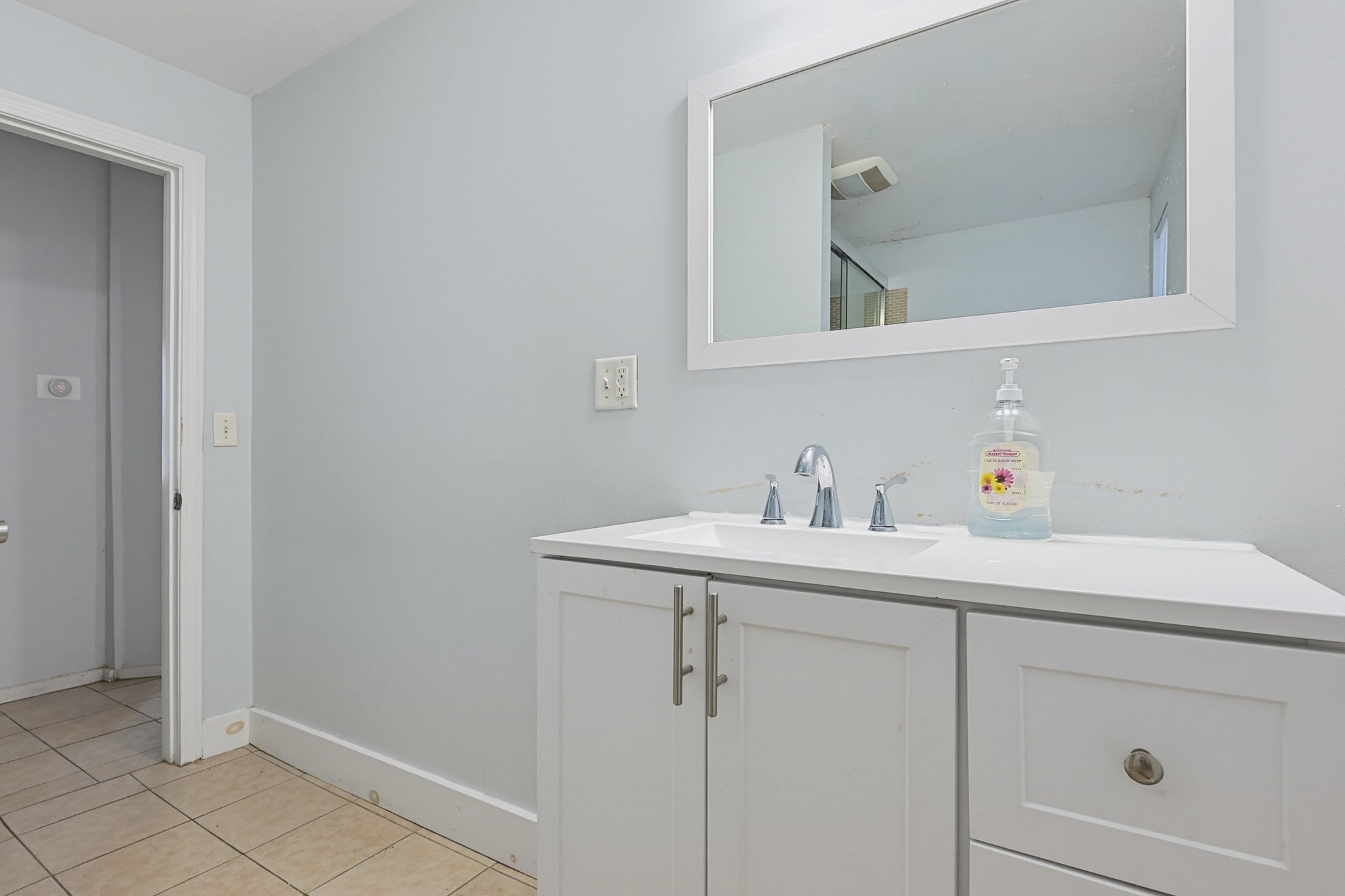 161 Smith St, Lowell, MA, 161 Smith St, Lowell, MA Photo #13
