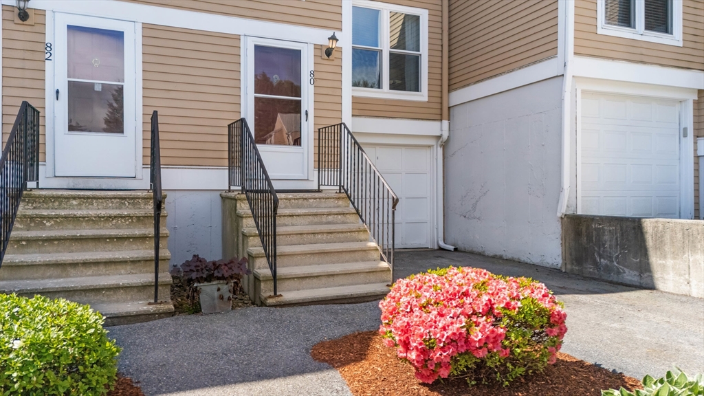80 Camelot Dr 80