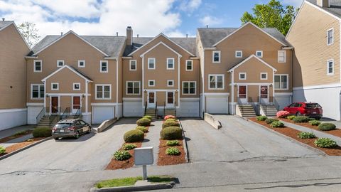 80 Camelot Dr 80 Worcester MA 01602