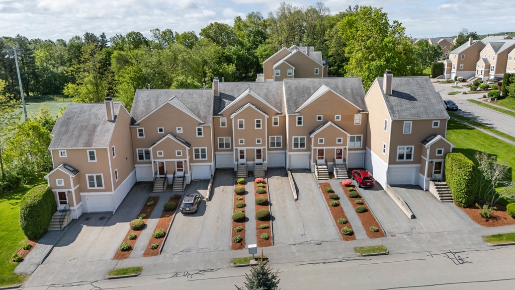 80 Camelot Dr 80