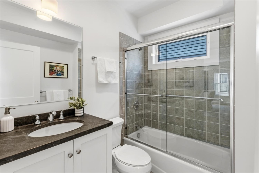 9 Greene St #2, Somerville, MA Photo #31