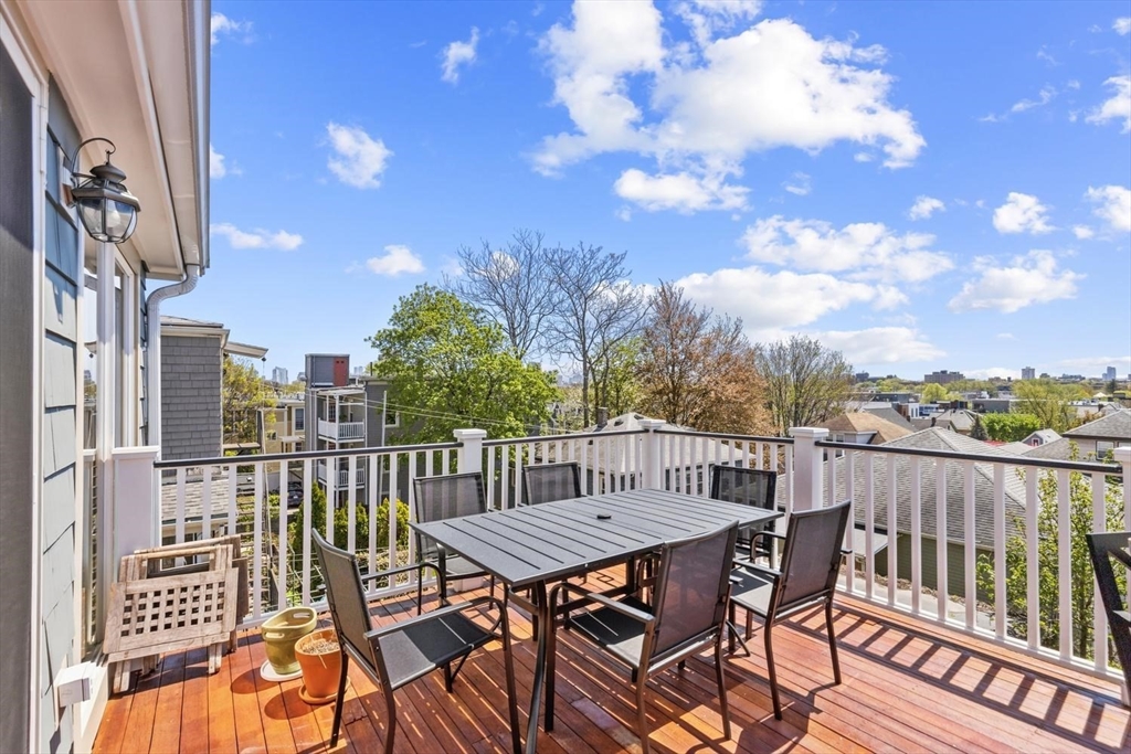 9 Greene St #2, Somerville, MA Photo #12