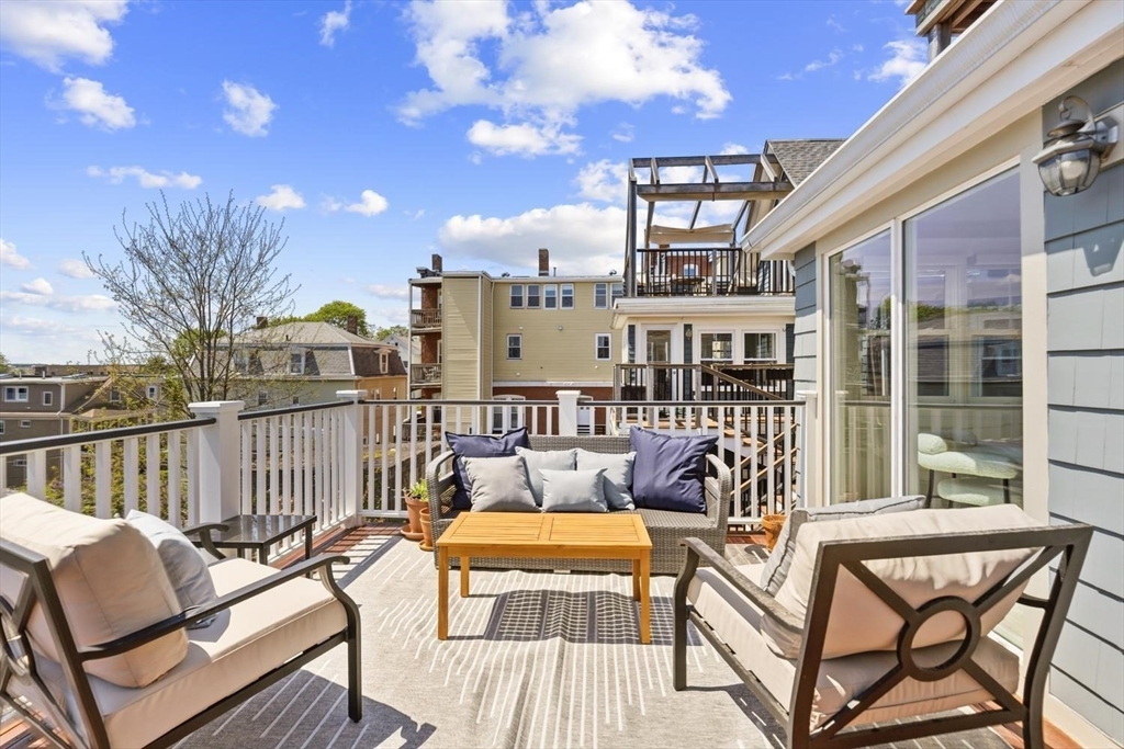 9 Greene St #2, Somerville, MA Photo #10
