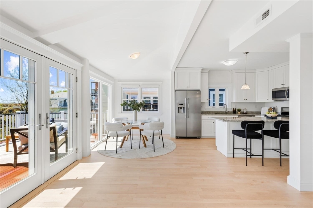 9 Greene St #2, Somerville, MA Photo #8