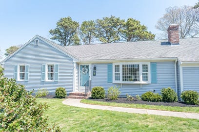 34 Clearview Dennis MA 02641