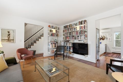 26 Winter St 26 Easthampton MA 01027