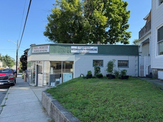 225 Branch St, Lowell, MA Photo #4