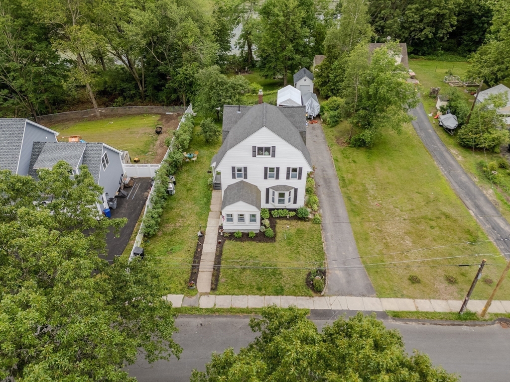 29 3rd St