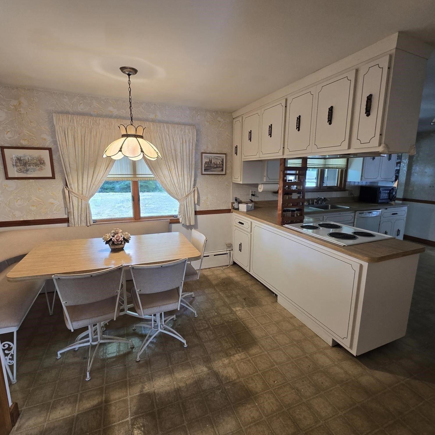 59 Kenelworth Ave, Brockton, MA Photo #8