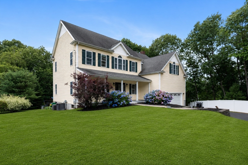 670 Hickory Rd
