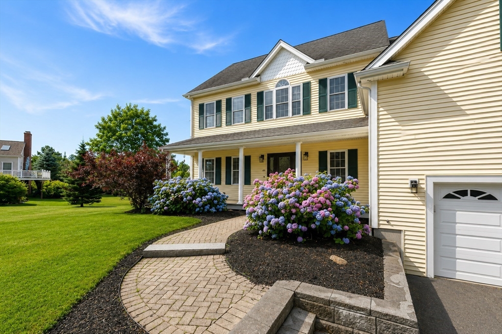 670 Hickory Rd