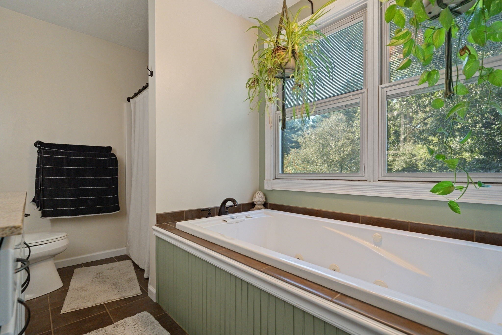 48 Orchard St, Belchertown, MA Photo #17