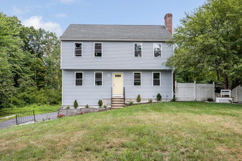 Photo of 769 Grafton St, Shrewsbury, MA 01545 (MLS # 73549643)