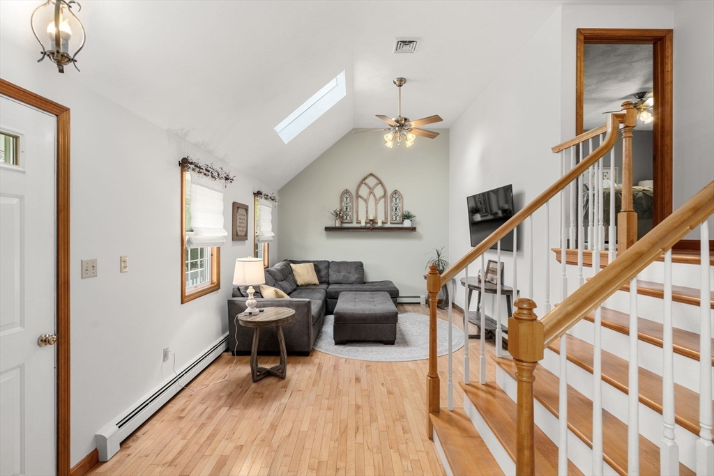 77 Gregory Dr