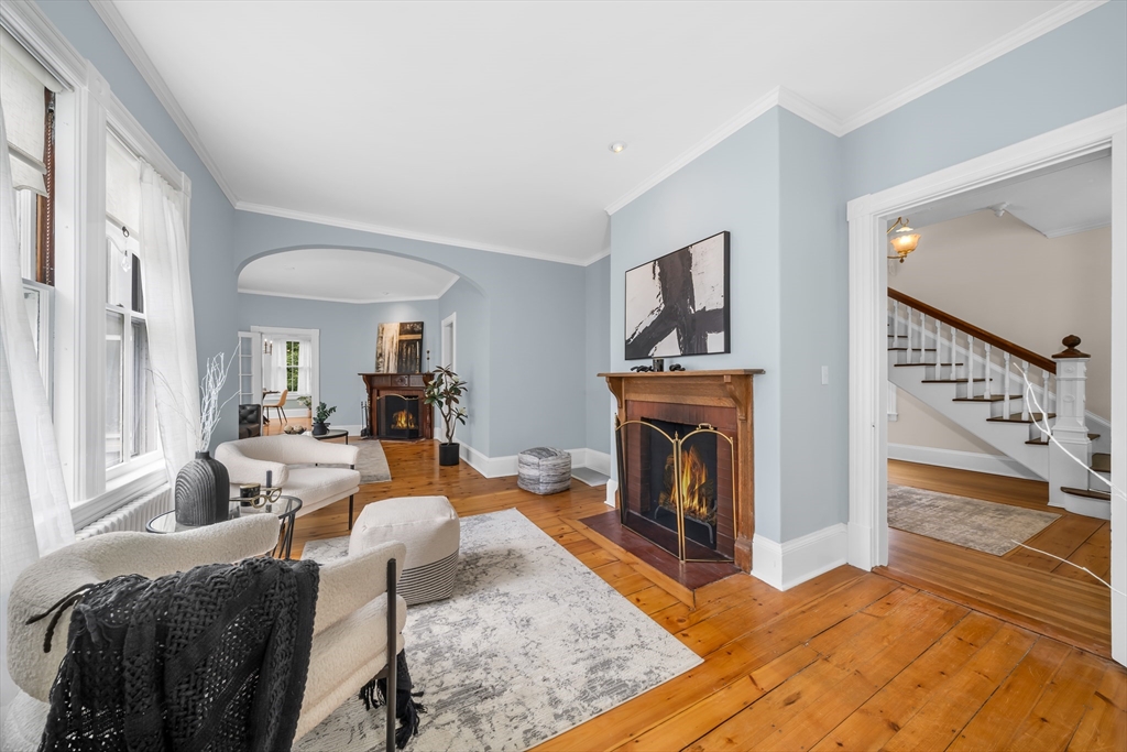 49 Abbot St