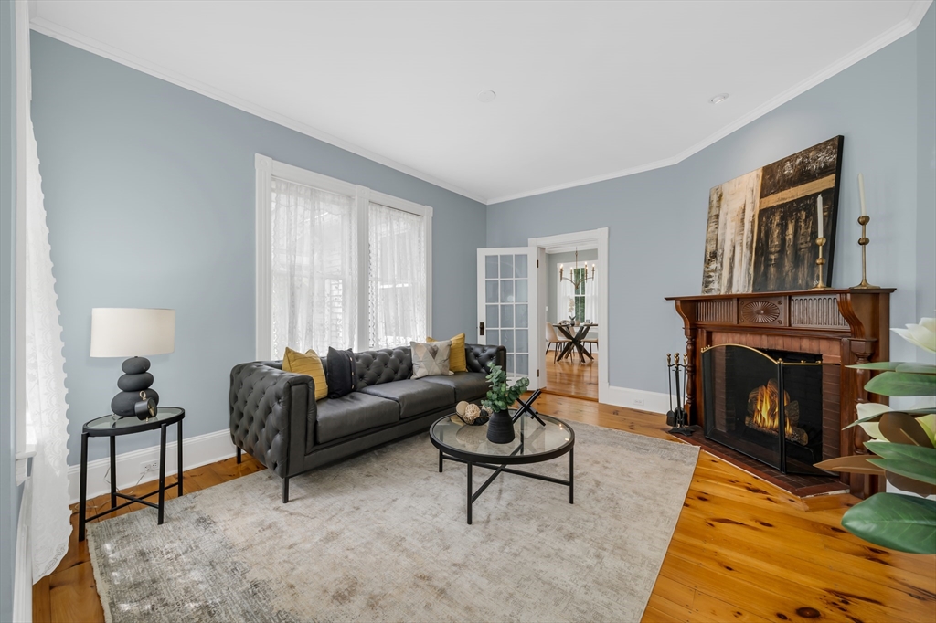49 Abbot St