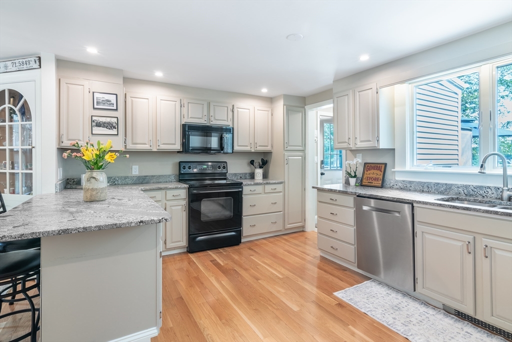 39 Bay View Dr