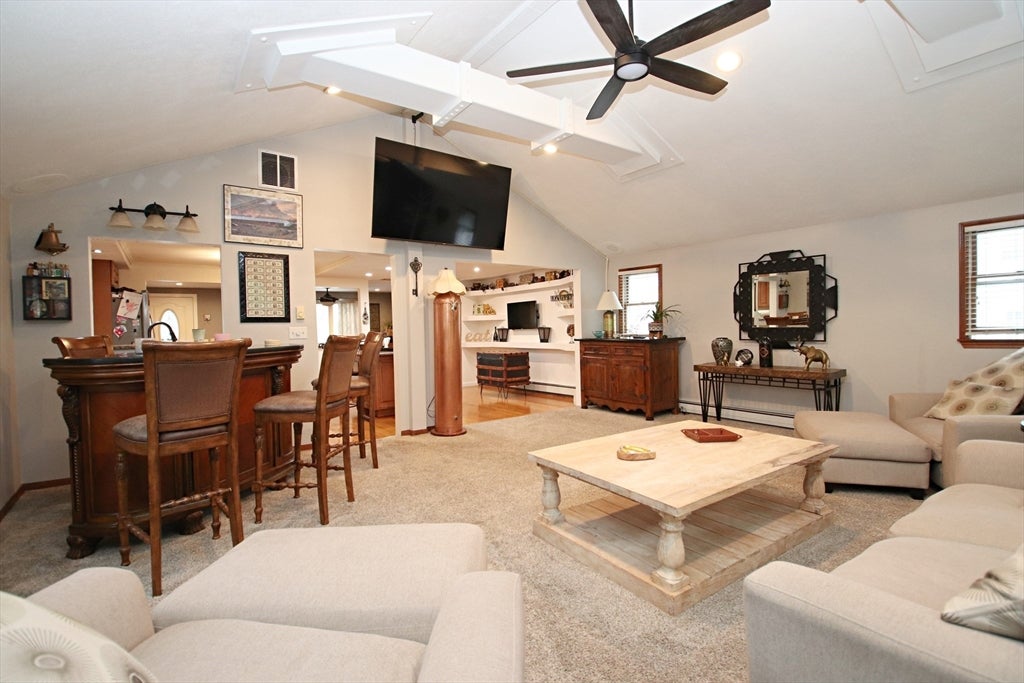 1 Biscayne Ave, Saugus, MA Photo #11