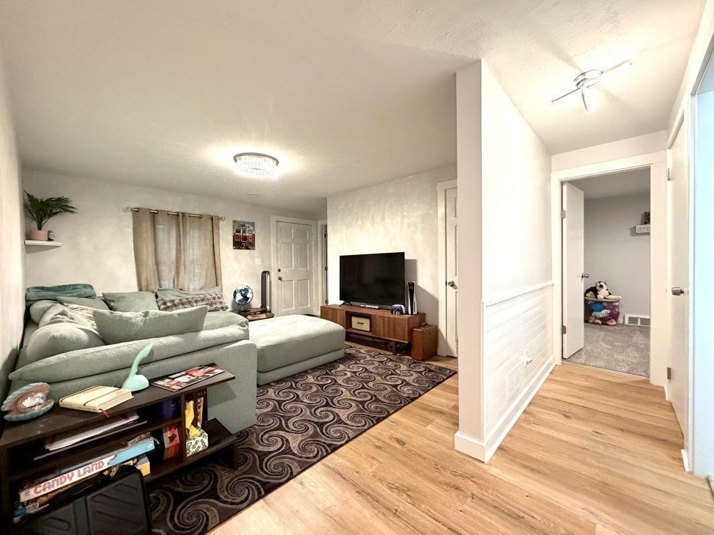 47 Starr Rd, Bridgewater, MA Photo #12