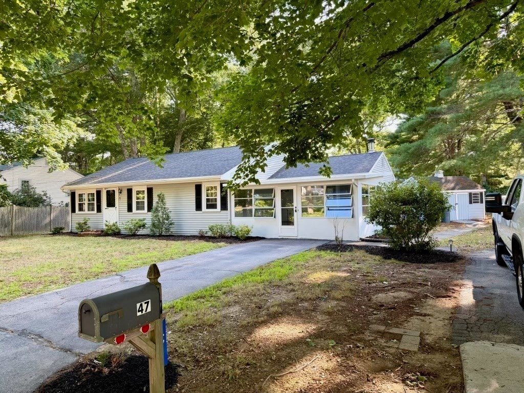 47 Starr Rd, Bridgewater, MA Photo #2