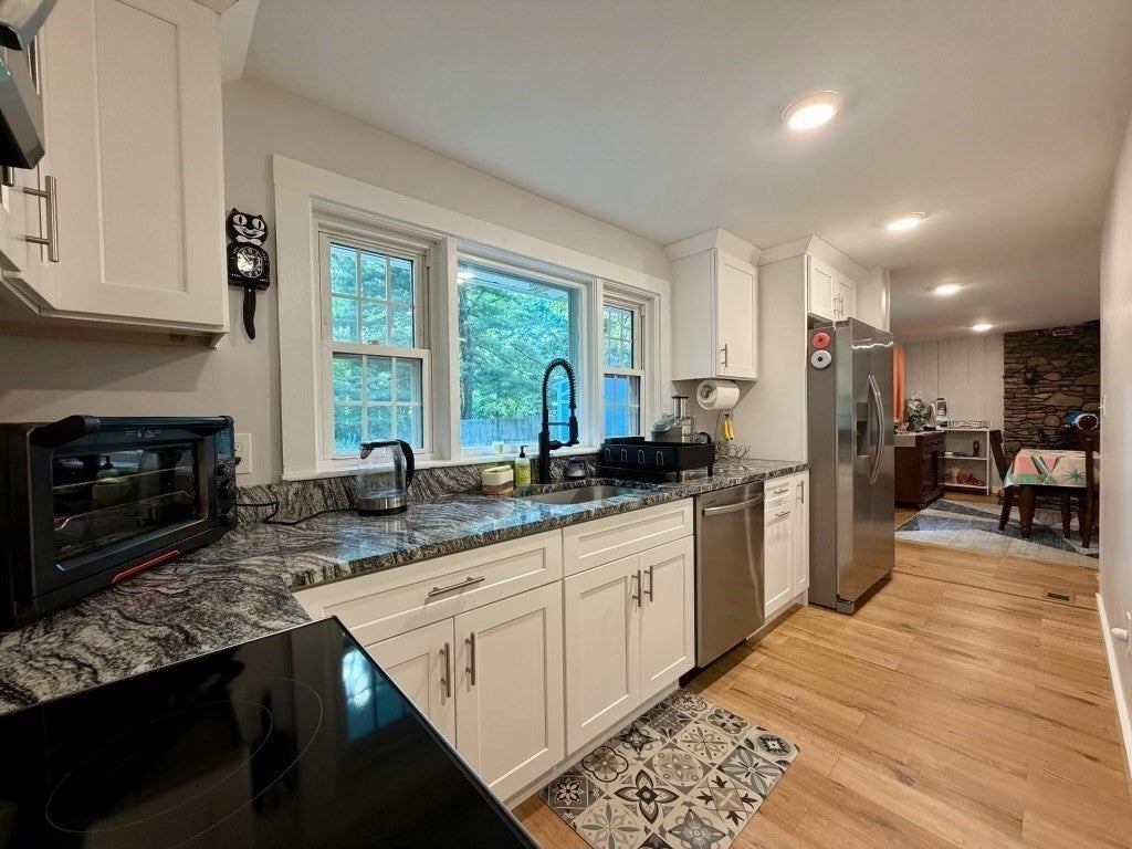 47 Starr Rd, Bridgewater, MA Photo #4