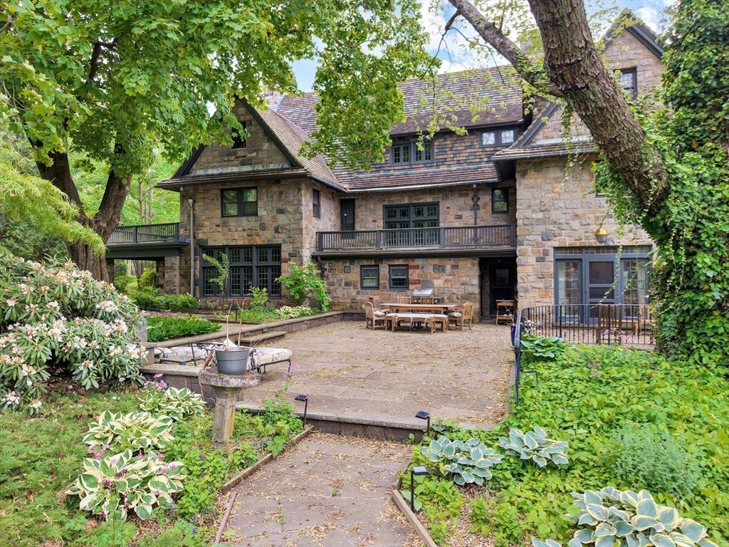 503 Highland Ave