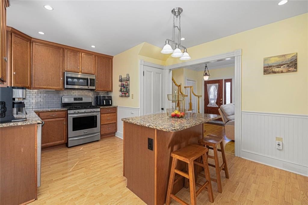 230 Martin St, East Providence, RI, 230 Martin St, East Providence, RI Photo #9