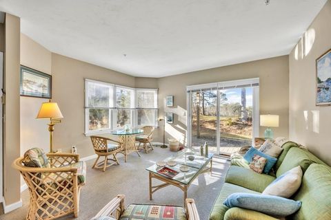 Photo of 10 Oak Glen Village #10, Yarmouth, MA 02675 (MLS # 73463747)