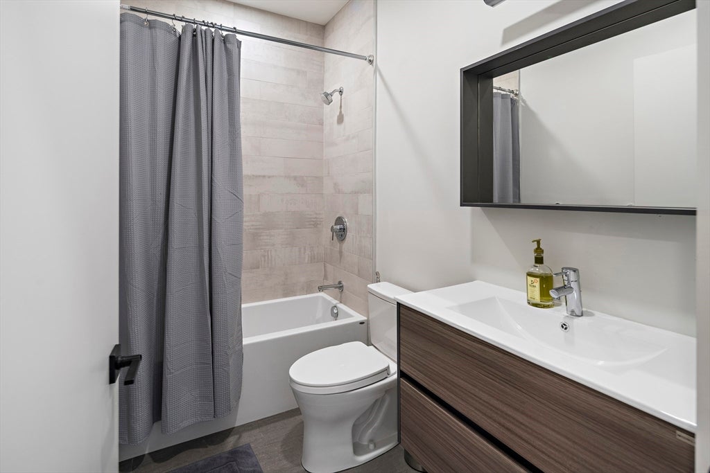 211 Condor ST #8, Boston, MA, 211 Condor ST #8, Boston, MA Photo #15