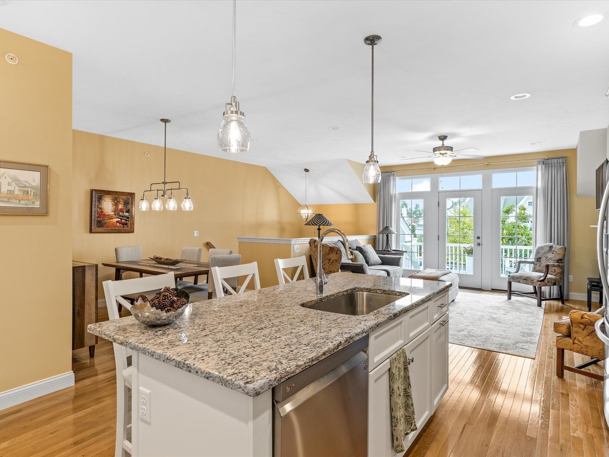 8 Daisy Ln, Plymouth, MA Photo #12