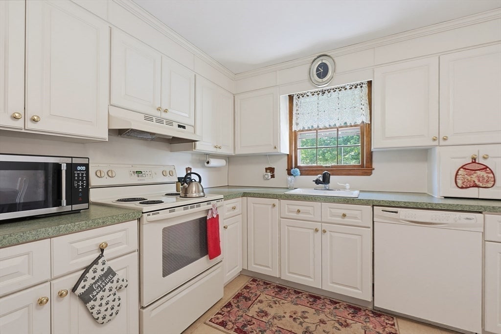 75 Concetta Drive, Bridgewater, MA, 75 Concetta Drive, Bridgewater, MA Photo #21