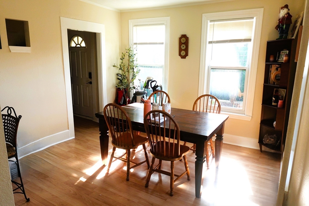 2 Ellery St
