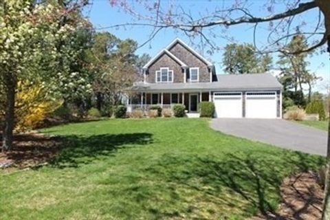 18 Red Pine Ln Wareham MA 02571