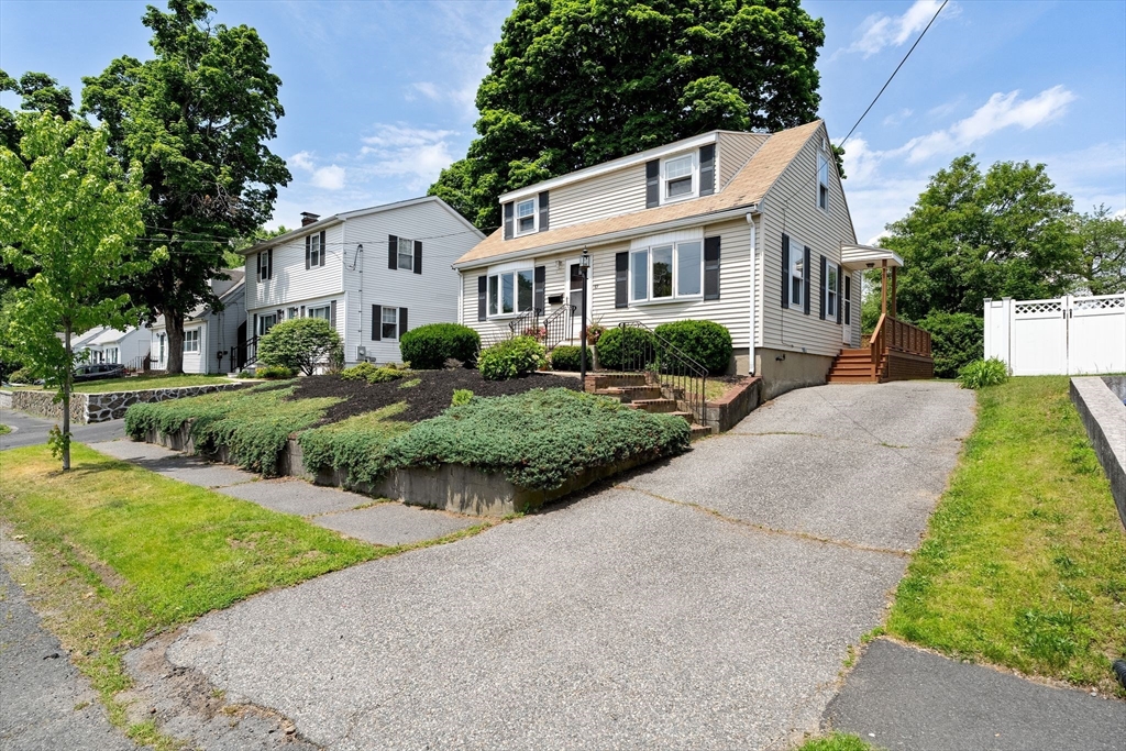 53 Roberts Rd