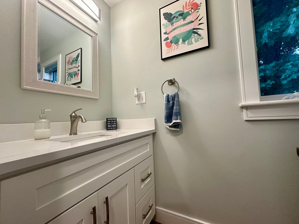 30 Town Hill St #A, Quincy, MA, 30 Town Hill St #A, Quincy, MA Photo #14