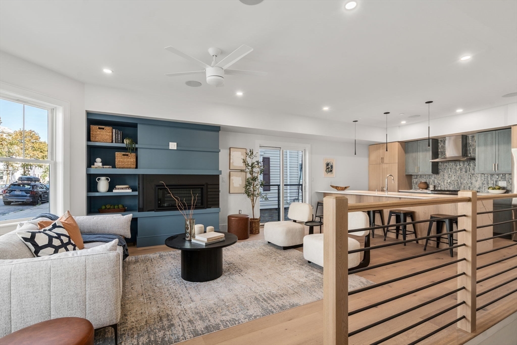 527 East 7th Street 1
