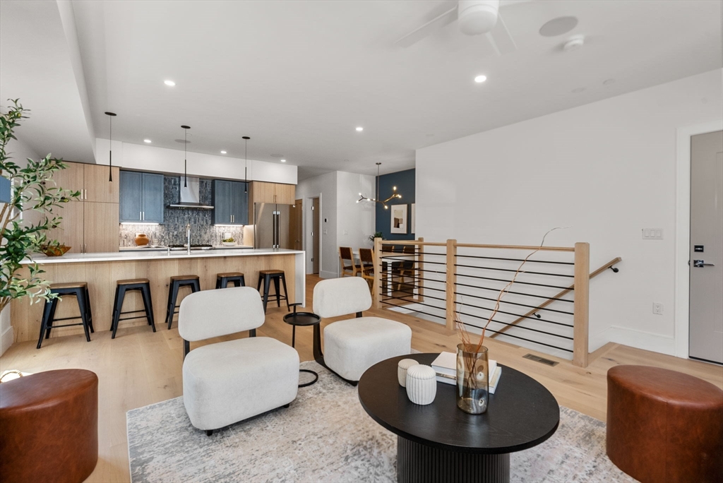 527 East 7th Street 1