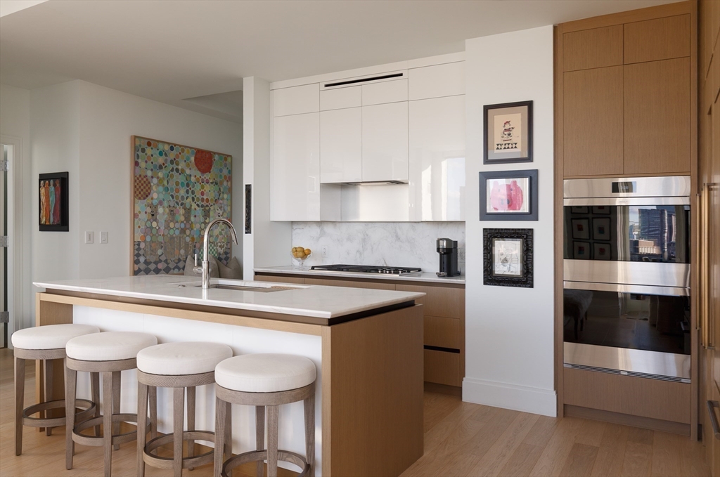 380 Harrison Ave 12F