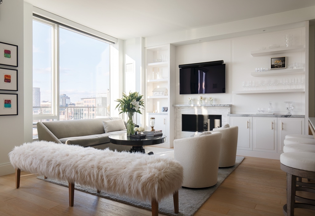 380 Harrison Ave 12F