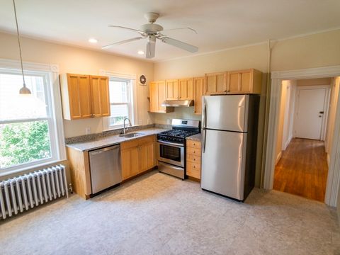 40 Hewlett St 1 Boston MA 02131
