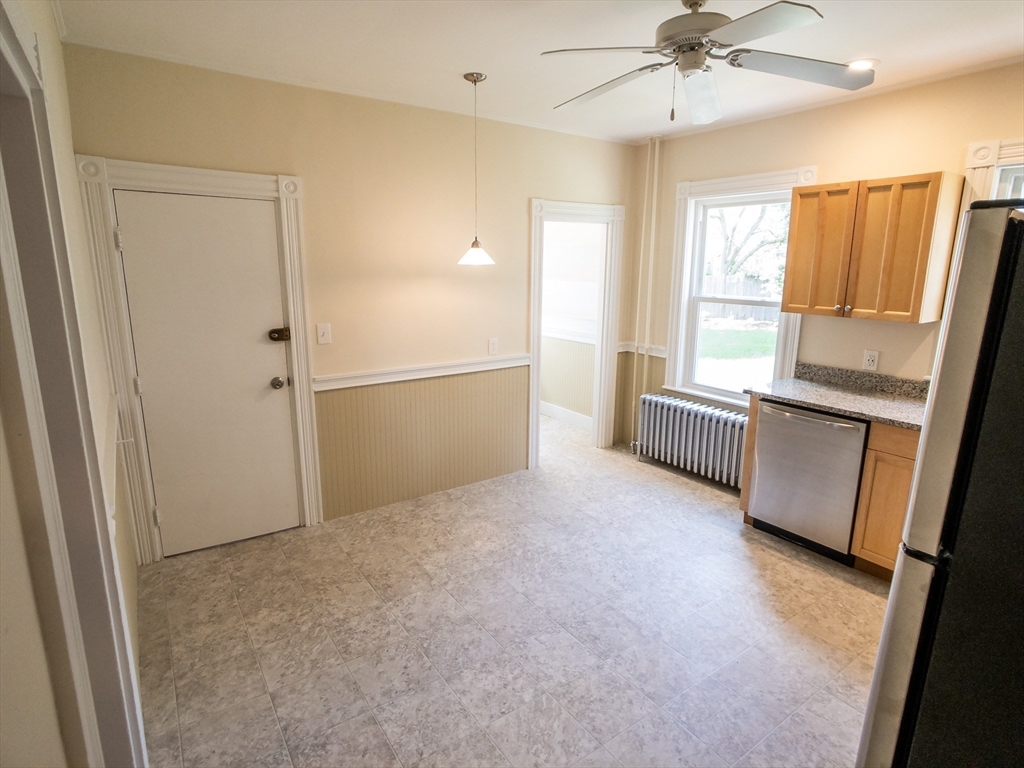 40 Hewlett St 1