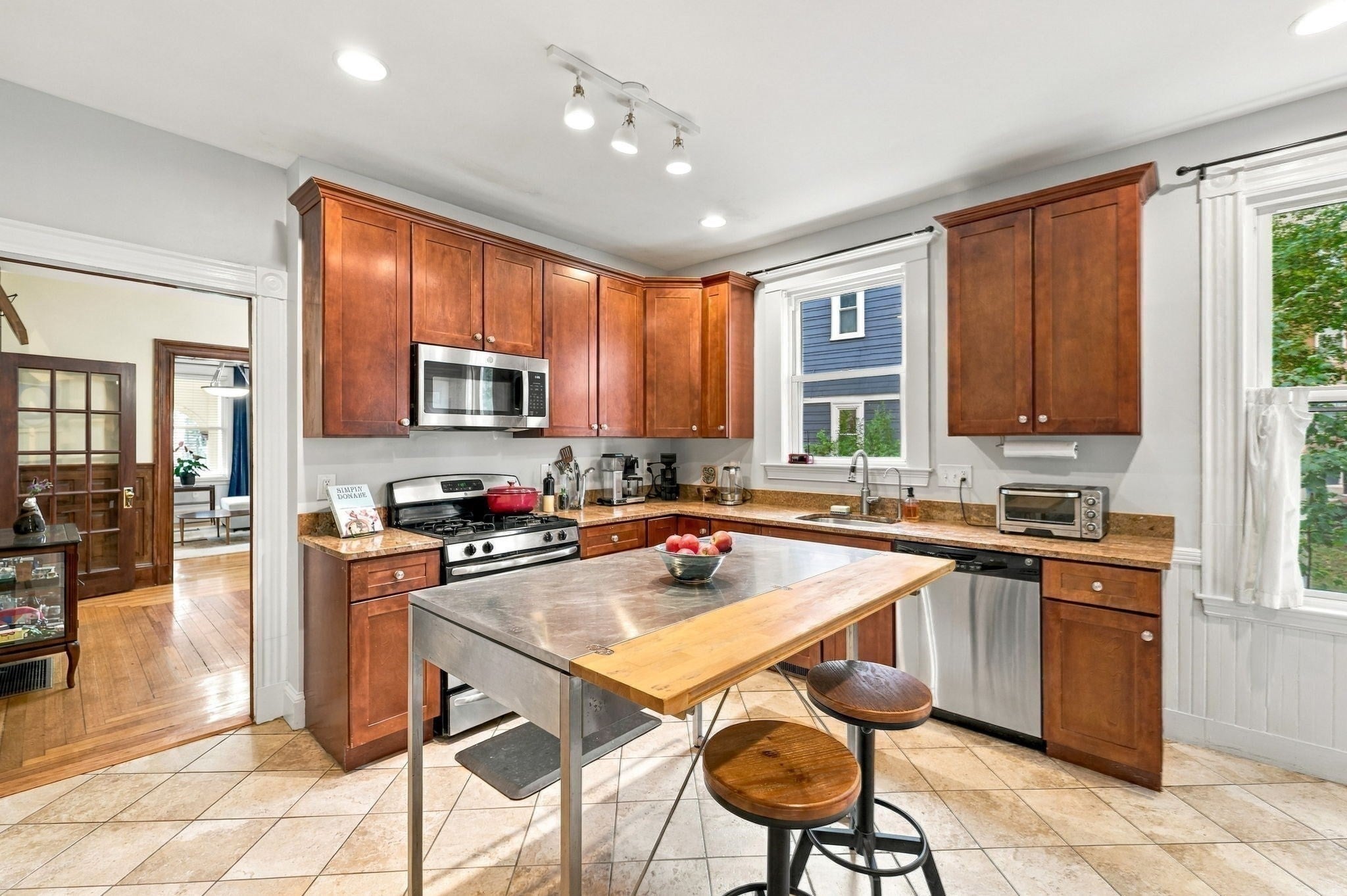 22 Hewlett St #1, Boston, MA, 22 Hewlett St #1, Boston, MA Photo #14