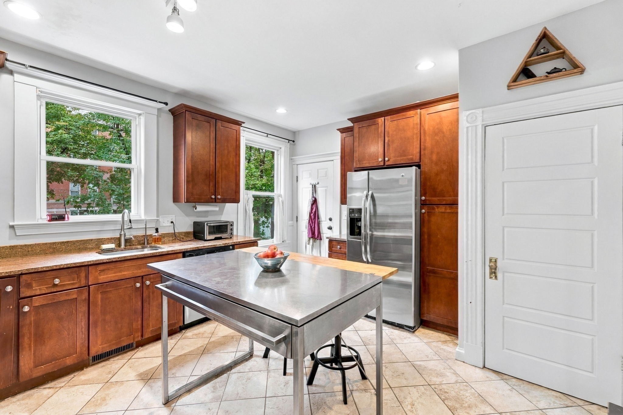 22 Hewlett St #1, Boston, MA, 22 Hewlett St #1, Boston, MA Photo #16