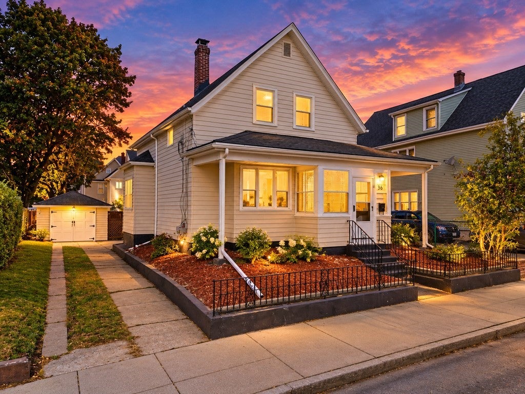 Photo of 36 Florence St, Everett, MA