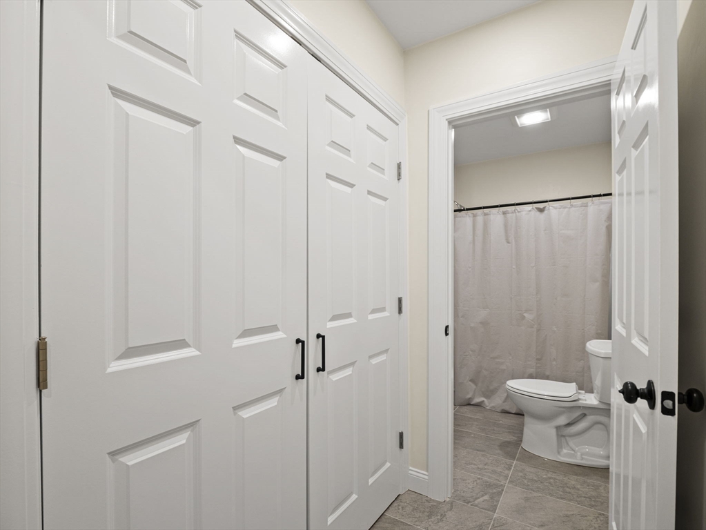 Revere, Massachusetts 02151, United States, 3 Bedrooms Bedrooms, ,2 BathroomsBathrooms,Residential,Active,181417