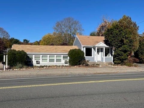 Photo of 106 Mechanic St, Foxboro, MA 02035 (MLS # 73596693)