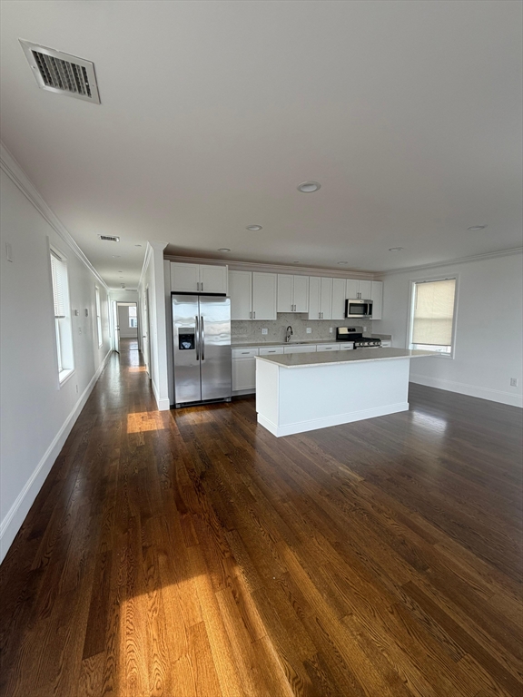375 Crescent Avenue 6